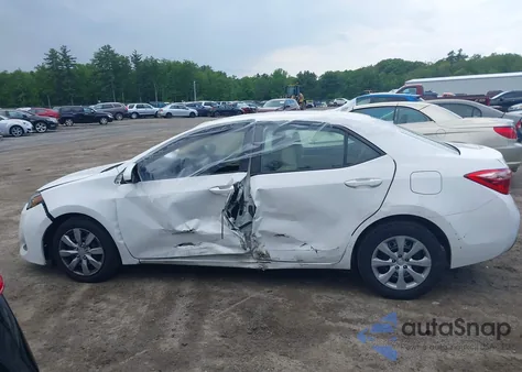 2018 Toyota Corolla Le z USA, uszkodzony, nr VIN 2T1BURHE1JC015440